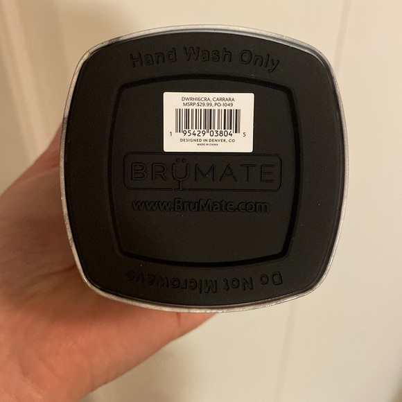 Rehydration Mini Water Bottle Brumate - Picture 4 of 4